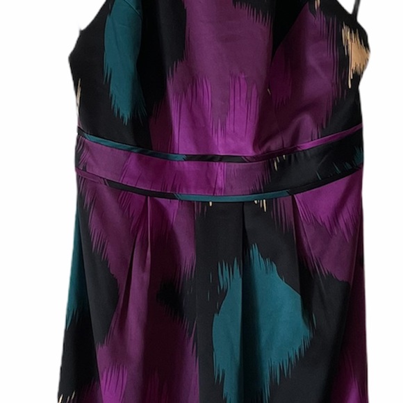 The Limited colorful halter dress, size 4 - Picture 4 of 12